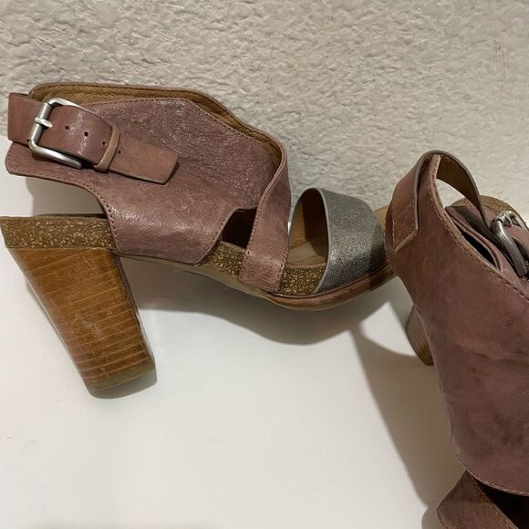 SOFFT Christine Platform Stacked Heel Leather Sandals Beta Gray Anthracite Sz 9 - Picture 13 of 14